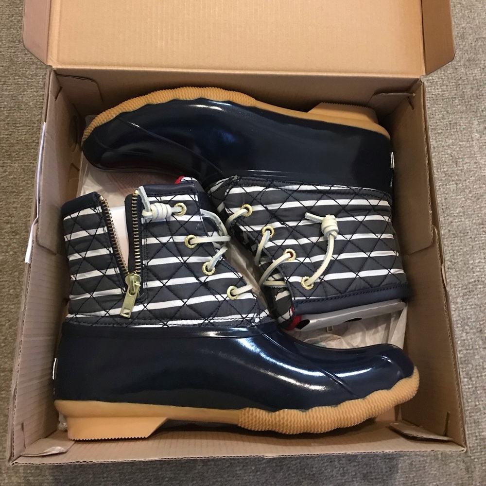 BRAND NEW sperry duck boots